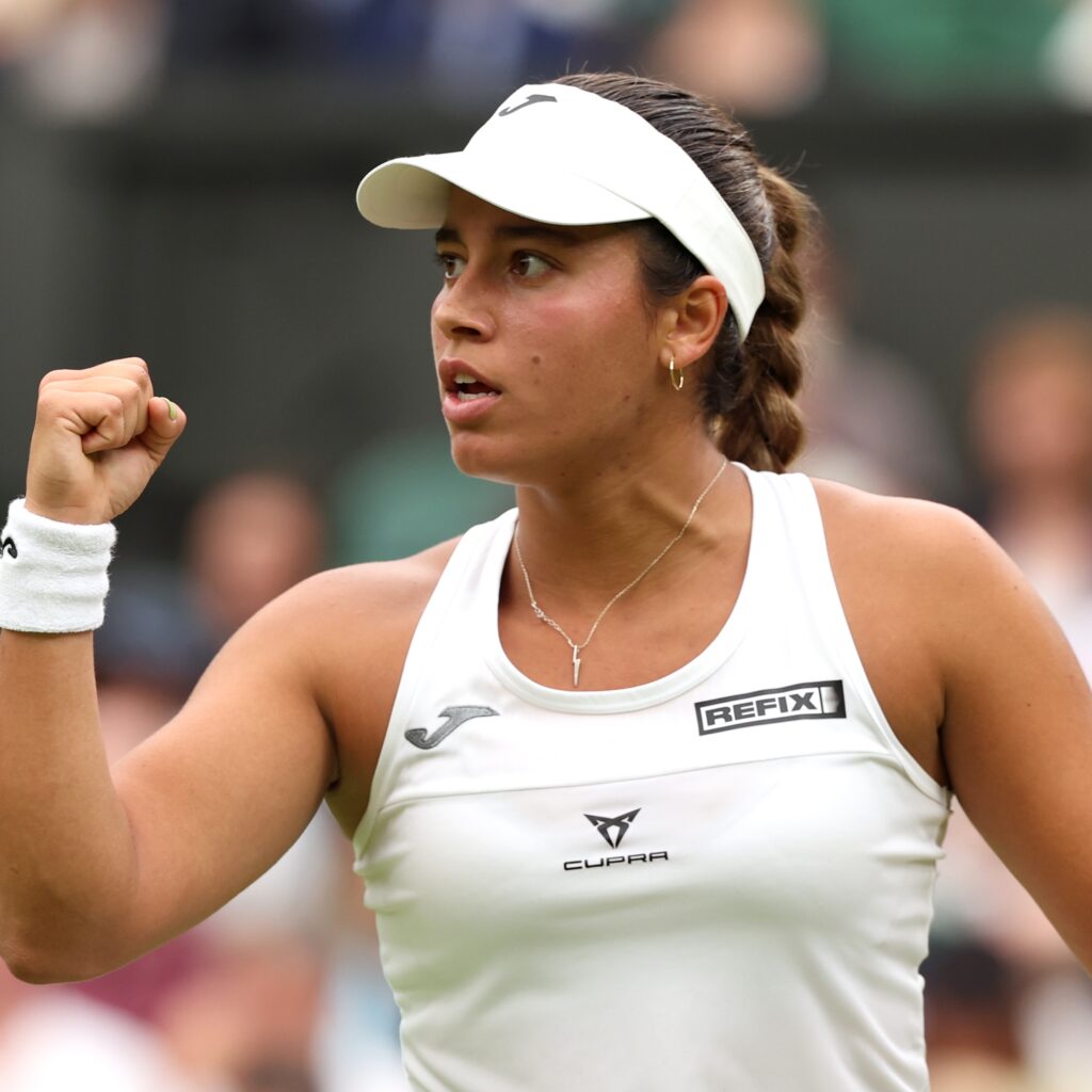 Jéssica Bouzas Maneiro celebrates her stunning upset victory over Emma Navarro at the 2025 French Open.